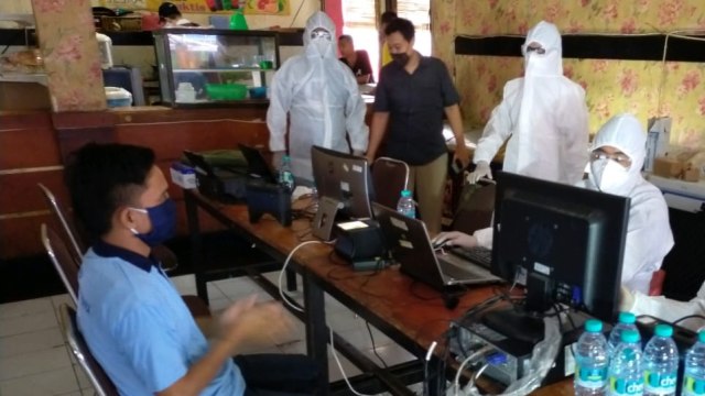 Perekaman e-KTP di Rutan Medaeng, Surabaya.  Foto: Dok. Dukcapil Kemendagri