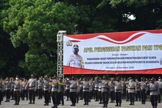 Apel Pergeseran Pasukan Pengamanan TPS di Stadion Manahan, Solo