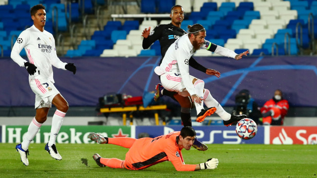 Pertandingan Liga Champions Real Madrid vs Borussia Moenchengladbach di Estadio Alfredo Di Stefano, Madrid, Spanyol, Kamis (10/12). Foto: Sergio Perez/REUTERS