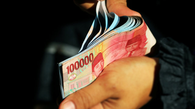 Ilustrasi menghitung uang. Foto: Pixabay