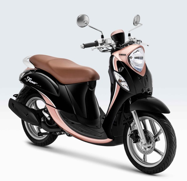 Warna baru Yamaha Fino Premium Black Espresso. Foto: dok. YIMM