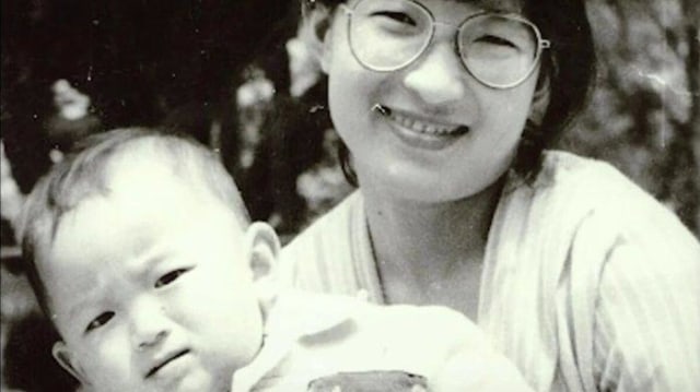Mao Yin semasa kecil dan ibunya, Li Jinzhing. Foto: SCMP