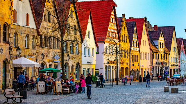 Ilustrasi tempat publik di Jerman | Pixabay/Manuel Alvarez 