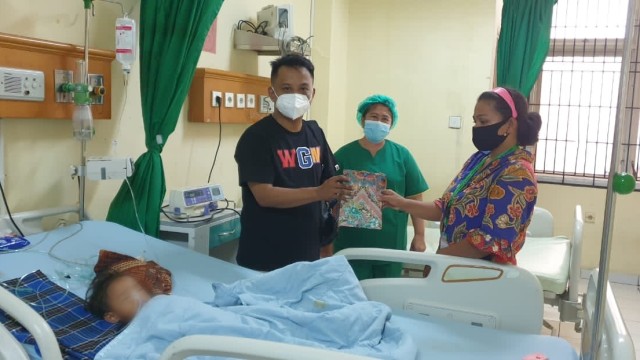 Kondisi Aisyah tidak sadarkan diri di rumah sakit di Sumut.
 Foto: Dok. Polri