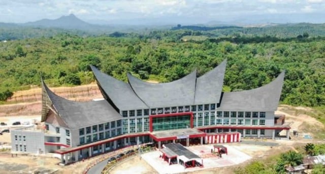 Kemegahan RSUD Sungai Daerah yang berada di Kabupaten Dharmasraya. Foto: ist