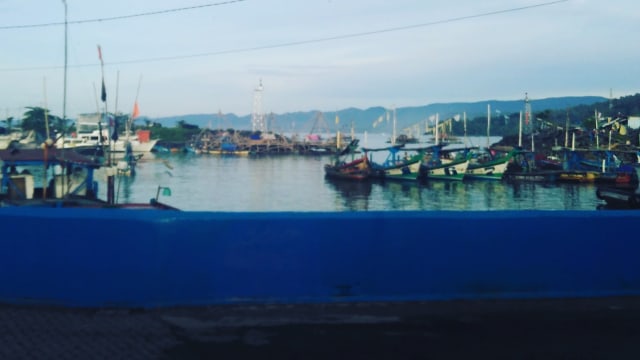 Foto: Kondisi Pelabuhan Ratu, Sukabumi 
Oleh: Erwin Theofilius 
