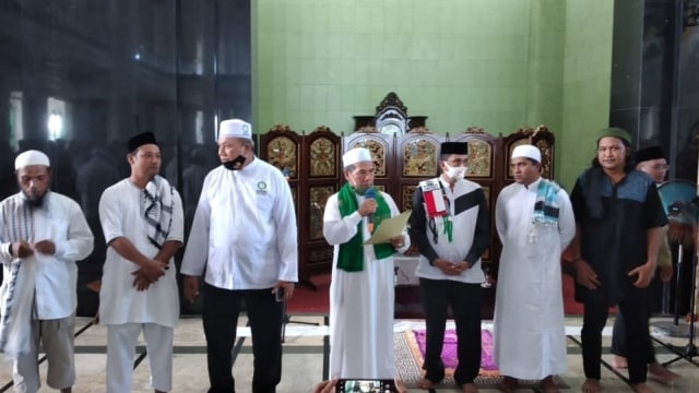 Pembacaan pernyataan sikap oleh sejumlah ormas yang mengatasnamakan Umat Islam Maluku Utara. Foto: Istimewa