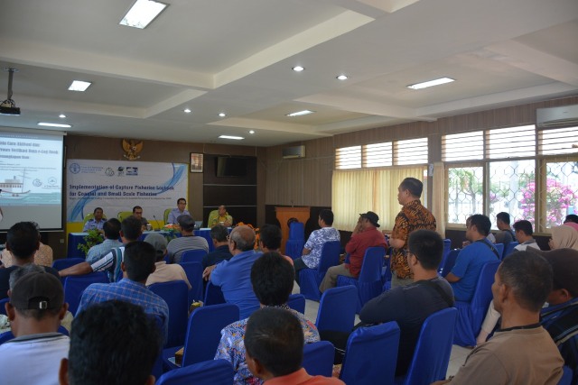 Melalui proyek ISLME FAO mendukung KKP untuk memperbaiki manajemen perikanan melalui sosialisasi dan adopsi e log book untuk nelayan di Jawa Tengah  through sosialization and adoption of the e-logbook for fishers in Central Java (WPP 712) © FAO Indonesia/ DFW Indonesia