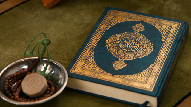 Tuntunan dan larangan hoax di dalam Al-Quran. Foto: Unsplash.com/aoun17
