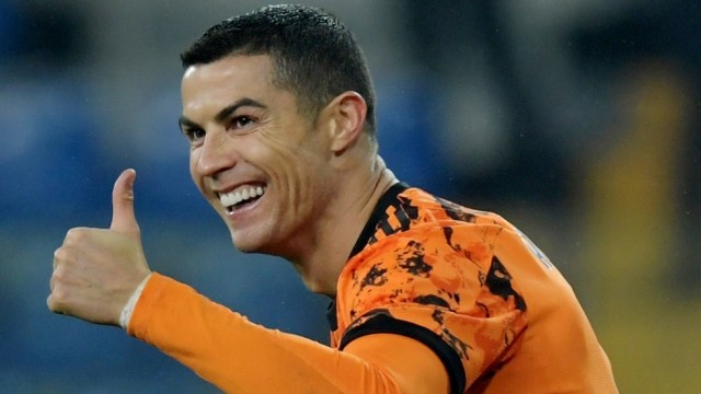 Selebrasi pemain Juventus, Cristiano Ronaldo. Foto: Jennifer Lorenzini/Reuters