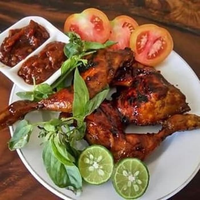 Ayam Panggang Madu Pedas Manis Foto: dok ALFcen