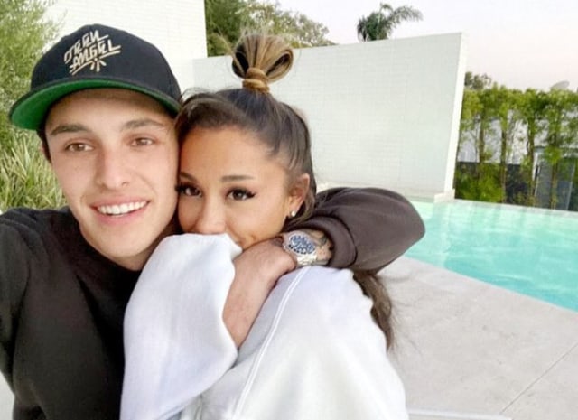 Profil Dalton Gomez yang Bertunangan dengan Ariana Grande (55502)