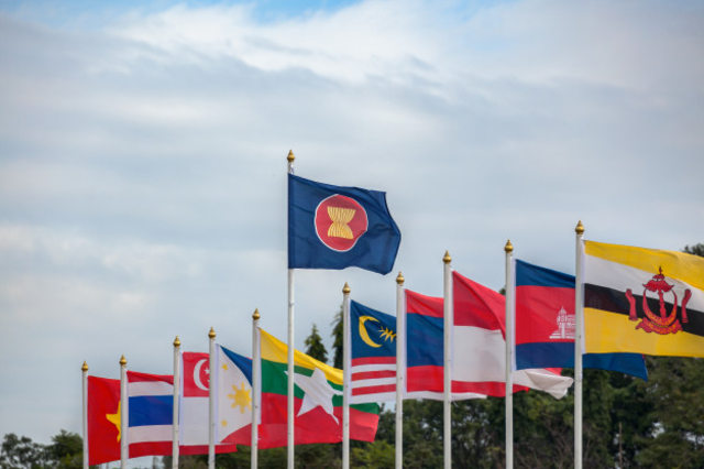 Bendera Negara ASEAN. Foto: Freepik.