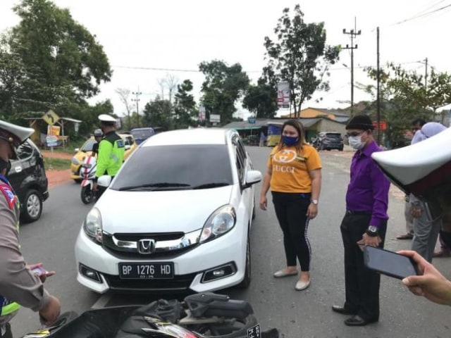 Kecelakaan di Jl Adi Sucipto. (Foto: Dok Pribadi Wani Sahokha)