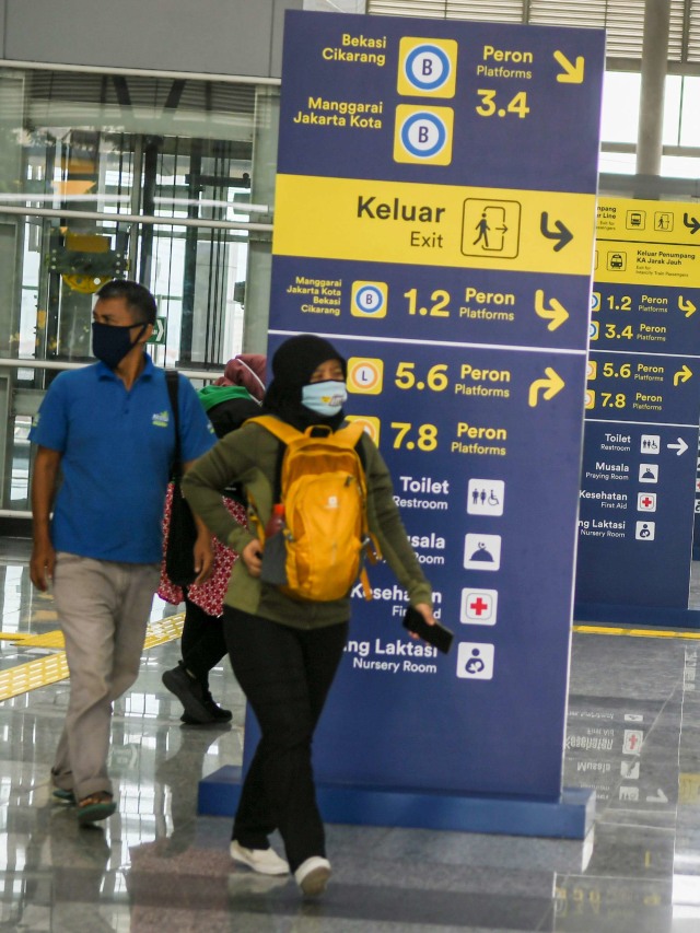 Foto Melihat Wajah Modern Stasiun Jatinegara Baru