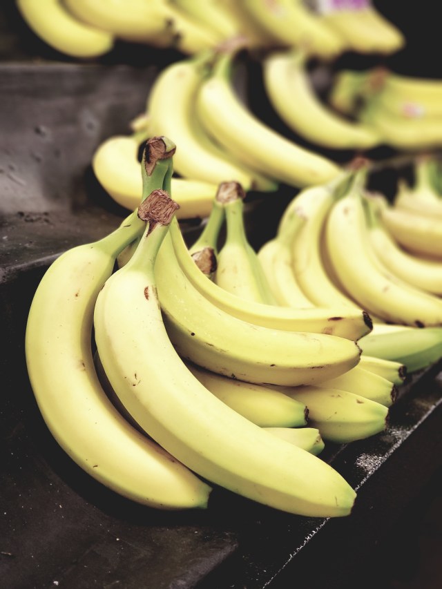 Ilustrasi pisang mentah. Foto: Pexels
