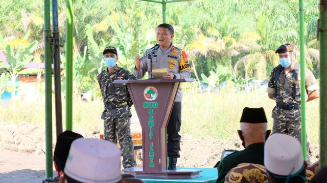 Gus Hayat: Bangga, Hari Ini Kapolda Inisiasi Pembangunan 3 Pondok Pesantren (143042)
