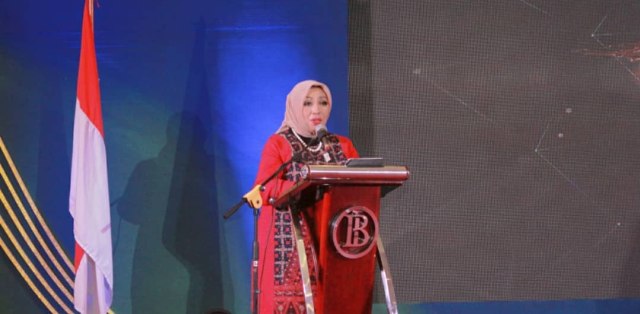 Kepala Perwakilan BI Provinsi Jambi, Suti Masniari Nasution saat sambutan dalam sebuag acara. Foto: Instagram @bank _indonesia_jambi