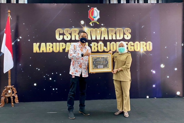 PT Pertamina EP Cepu (PEPC) mendapat penghargaan dari Pemkab Bojonegoro.  Foto: Dok. Pertamina
