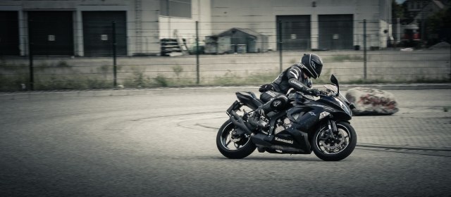 5 Tips Jago Mengendarai Motor Kopling bagi Pemula (305644)