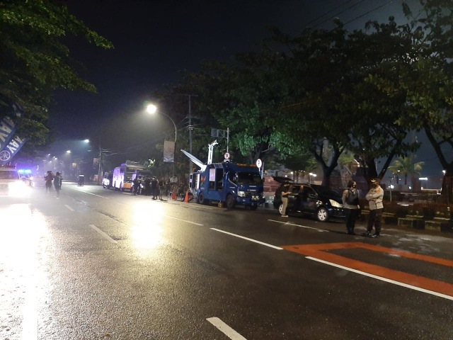Tak Seperti Biasanya, Malam Tahun Baru di Pantai Losari Makassar Sepi (14605)