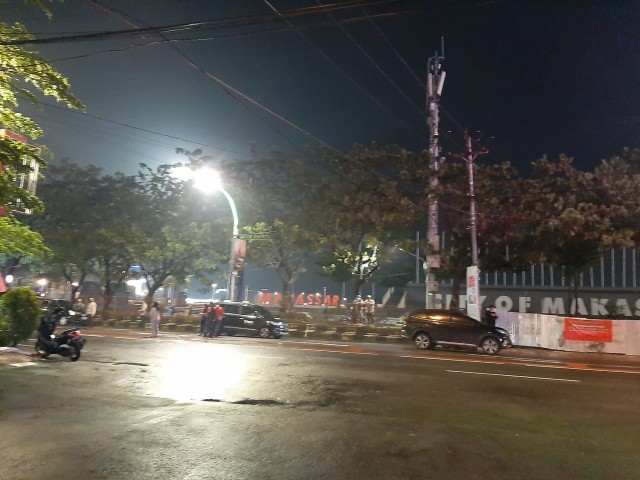 Tak Seperti Biasanya, Malam Tahun Baru di Pantai Losari Makassar Sepi (14606)