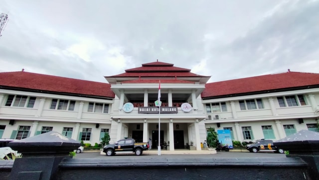 Balai Kota Malang. Foto: Feni Yusnia