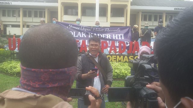 Alumni Unpad Minta Rektor Tak Kecolongan Angkat Pejabat dari Ormas Terlarang (44445)