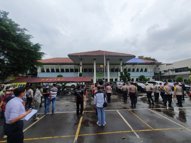 Polisi apel pengamanan di PN Jaksel. Foto: Dok. Istimewa