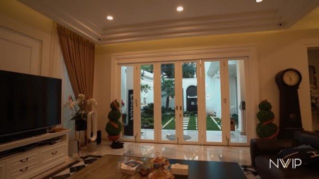 Melihat Mewahnya Rumah Jordi Onsu yang Bernuansa Klasik dan Elegan (179065)