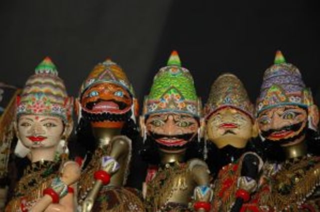 Wayang golek, salah satu karya seni rupa tradisional. Foto: kemdikbud