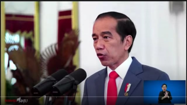 Presiden Indonesia Joko Widodo saat memberikan sambutan