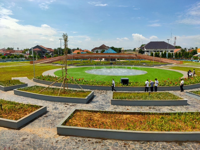 Penampakan Alun-alun Kota Tegal. Rabu (6/1/2021). (Foto: Setyadi)