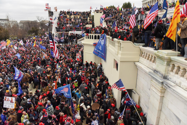 Kerusuhan di Gedung Capitol Diawali Oleh Provokasi Trump