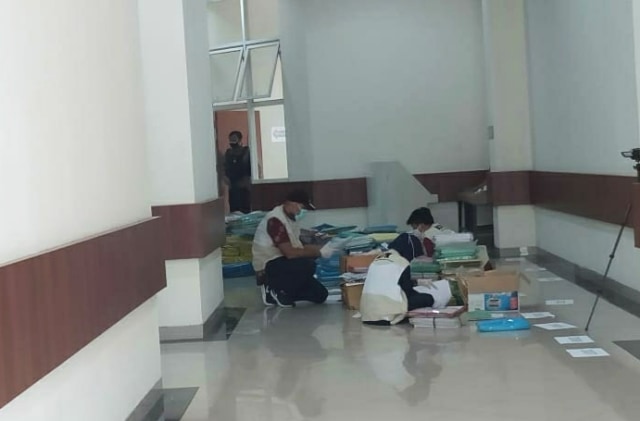 KPK Kembali Geledah Balai Kota Among Tani Kota Batu (11331)