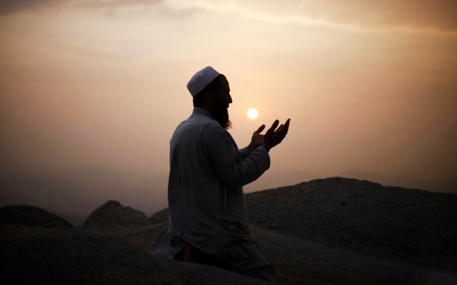 Berdoa Hanya kepada Allah sebagai Bentuk Tauhid Foto: dok Muslim Travel Club