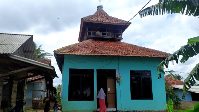 Masjid tempat deklarasi Tentara Allah di Kampung Sasak Bubur Cicalengka, Desa Mekarmukti, Kecamatan Cihampelas, Kabupaten Bandung Barat. Foto: Rachmadi Rasyad/kumparan