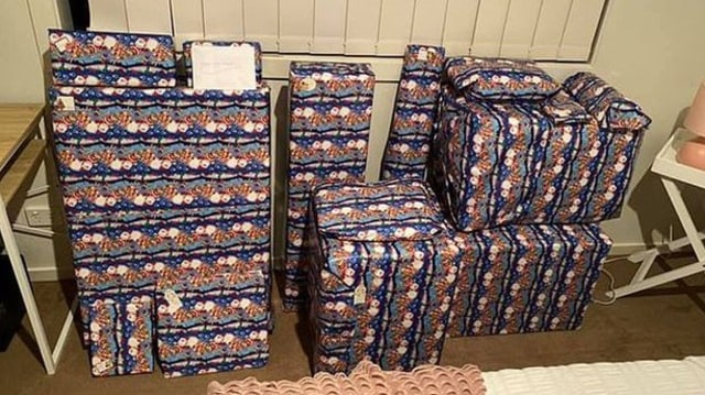 Kangen Anak dan Cucu, Wanita Ini Rela Membeli dan Menyimpan Lusinan Hadiah Natal (78924)