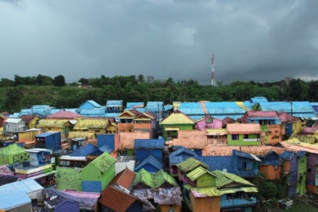 Kampung Warna Jodipan di Kota Malang. Foto: Ben