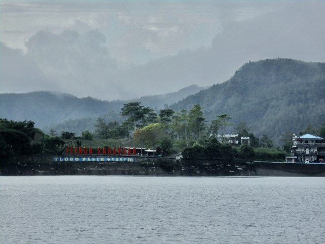 Telaga Sarangan: Naga, Telur Misterius, dan Tuduhan Syirik (7826)