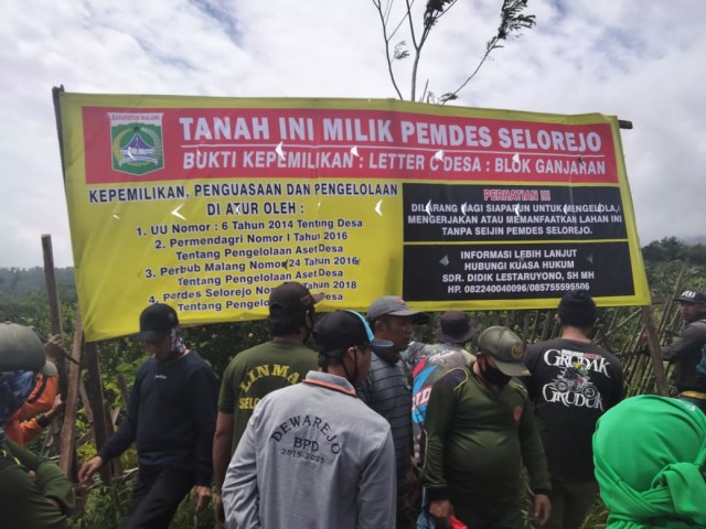 Polemik Petani Jeruk Di Malang Pemdes Selorejo Pasang Baliho Legalitas Kumparan Com