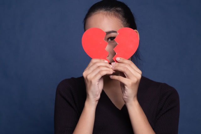 3 Hal yang Bikin Kamu Kembali Patah Hati (425232)