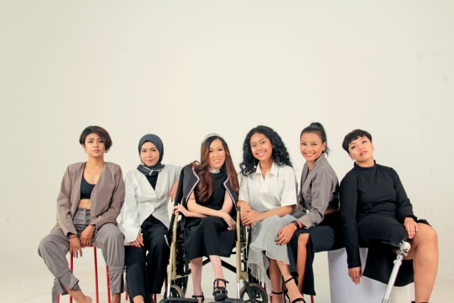 Yuna & Co. dan LUD, Ajak Perempuan Difabel Lebih Percaya Diri Lewat Fashion (132383)