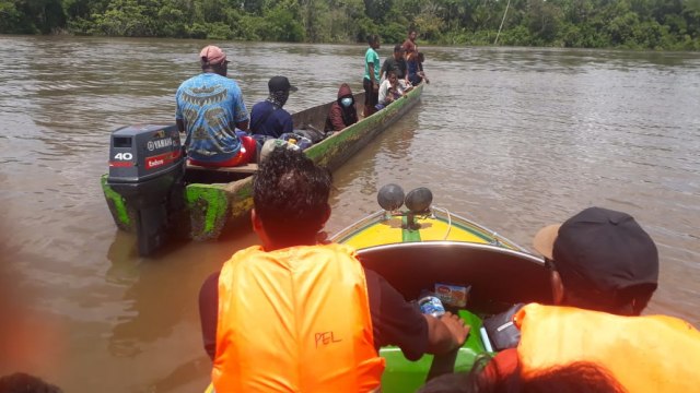 Pencarian korban tenggelam di Kali Digoel Papua. (Dok Polda Papua)