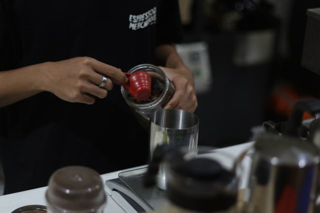 Kisah Barista Muda yang Bermimpi Menyajikan Kopi Terbaik Dalam Negeri (128304)