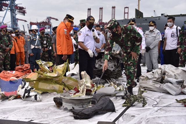 Hasil Investigasi Awal KNKT soal Jatuhnya Sriwijaya Air SJ 182 (272294)