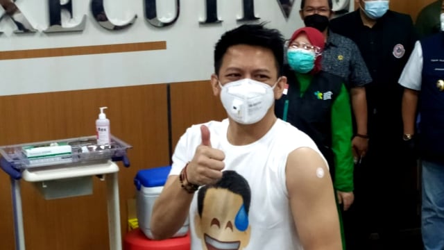 Ariel NOAH Ungkap Alasan Bersedia Disuntik Vaksin Corona (422039)