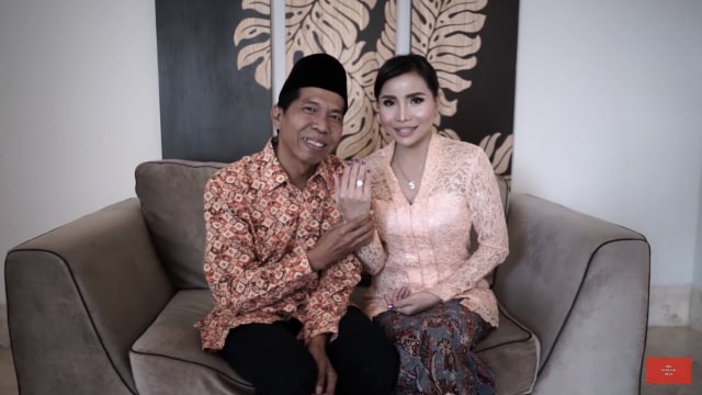 Berharap Istri Pertama Kiwil Pertimbangkan Niat Cerai, Eva Belisima: Saya Mundur (23882)