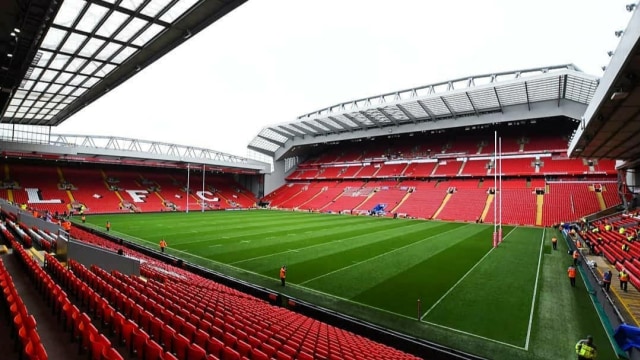 Fans Liverpool Terbelah Terkait Pemasangan Spanduk Marcus Rashford di Anfield (424538)