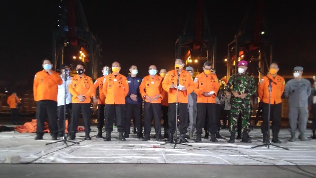 Hasil SAR Sriwijaya Air Hari ke-6: Kantong Jenazah Berisi Body Parts Tambah 98 (24802)